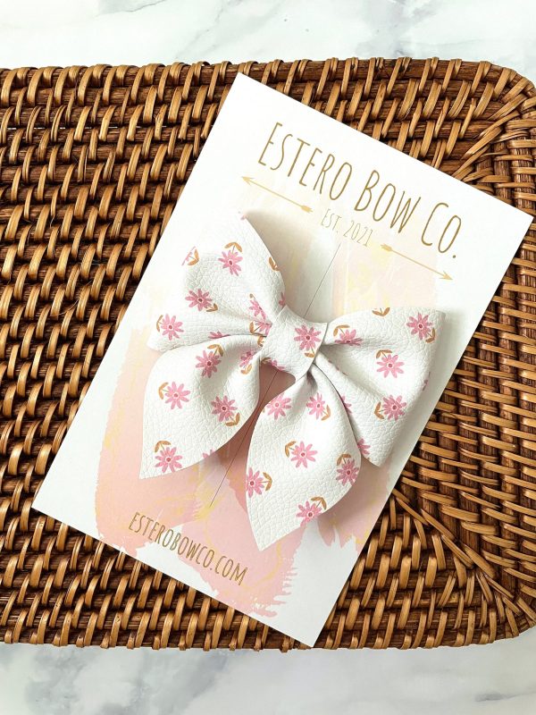 3.5” Spring Sailor Bow