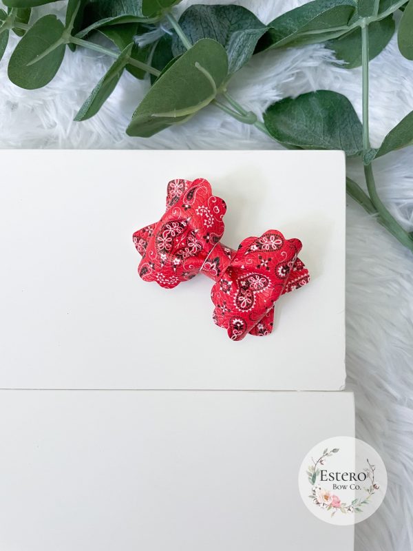 2.5" Scalloped Pinch Red Bandana Bow