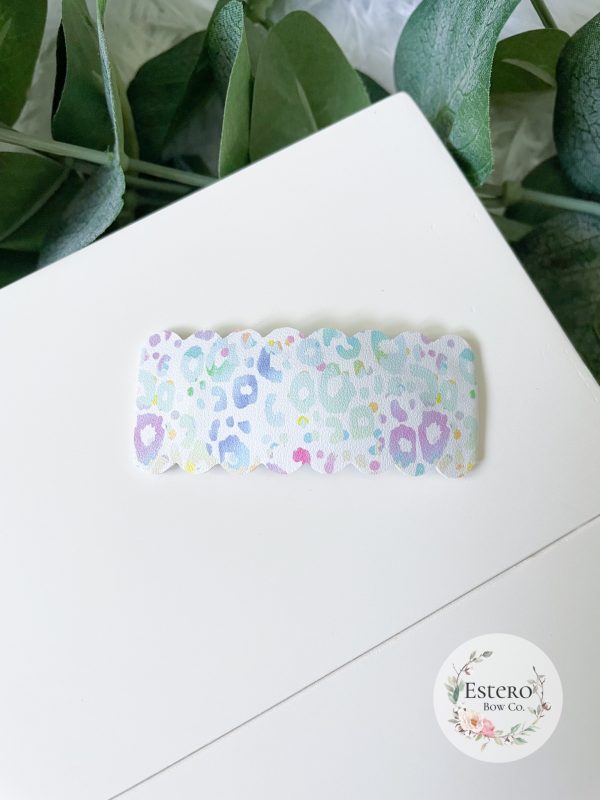 Pastel Leopard Snap Clip