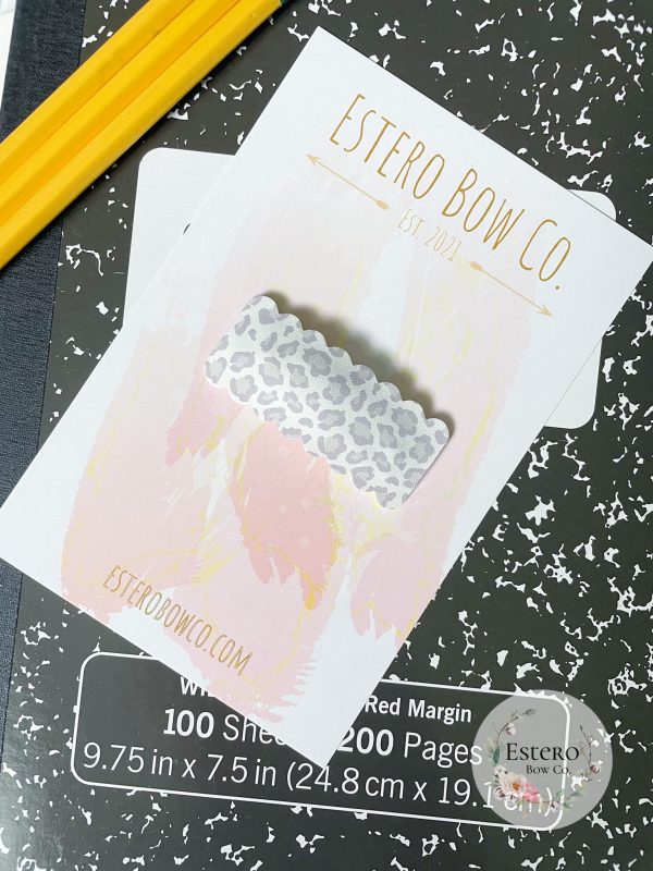 Snow Leopard Snap Clip - Image 2