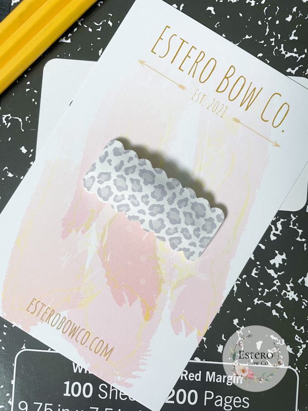 Snow Leopard Snap Clip