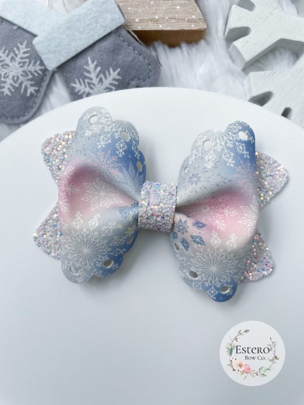 4” Snowflakes Scallop Eyelet Pinch Bow
