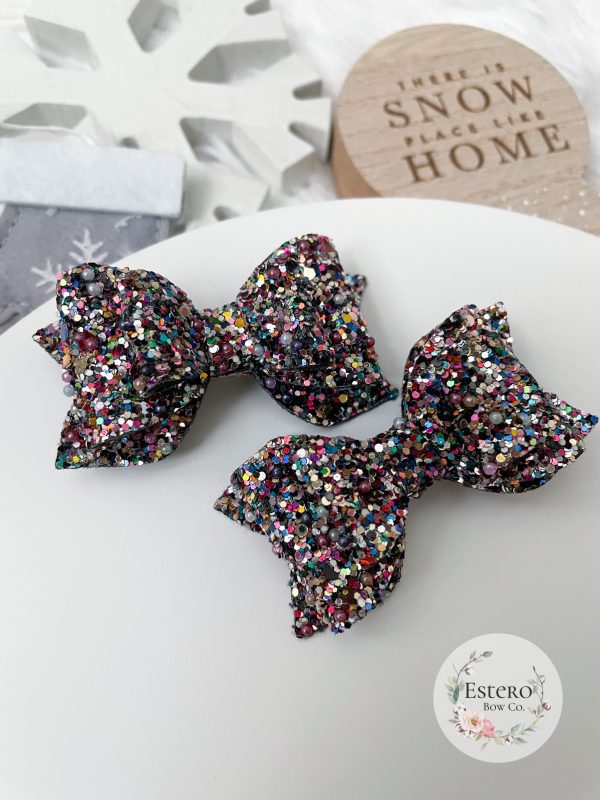 2.5” Jubilee Pearled Glitter Pigtail Bows