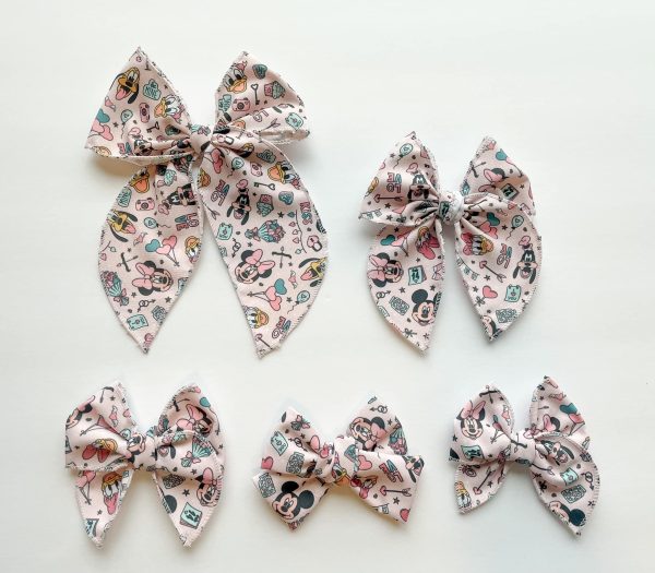 The Valentines Mouse Bow - PREORDER - Image 2