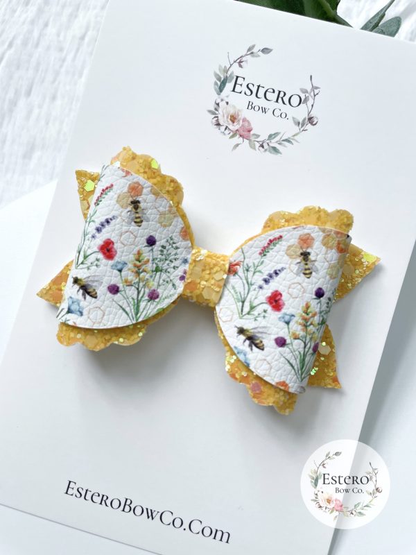 3.5” Botanical Bees Hair Bow - Image 4