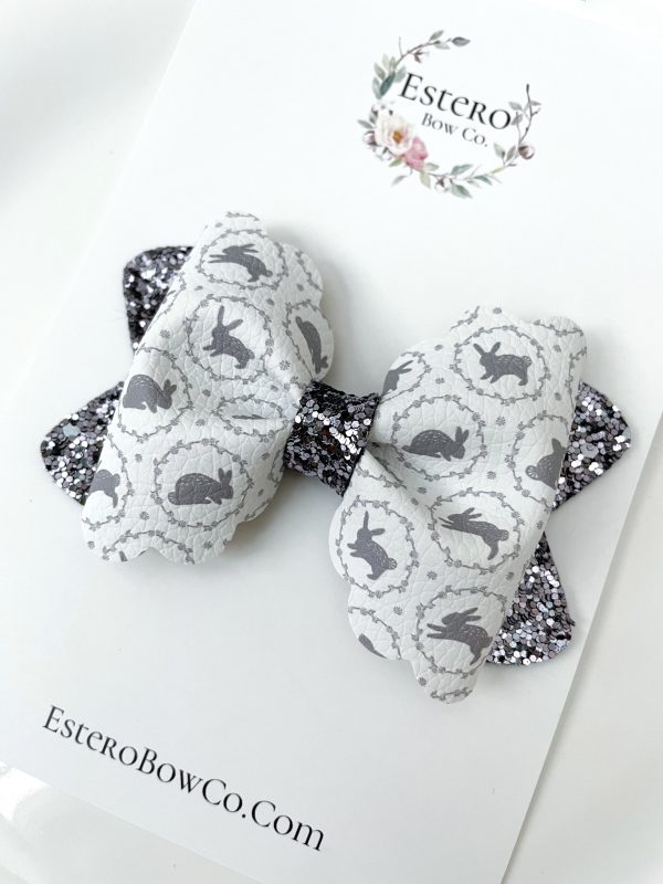 3.5” The Classic Bunnies Scalloped Pinch Hair Bow