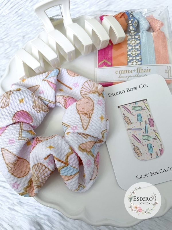 The Summer Vibes Gift Set: Scrunchie, Hair Claw, Magnetic Bookmark and Hair Ties - Image 4