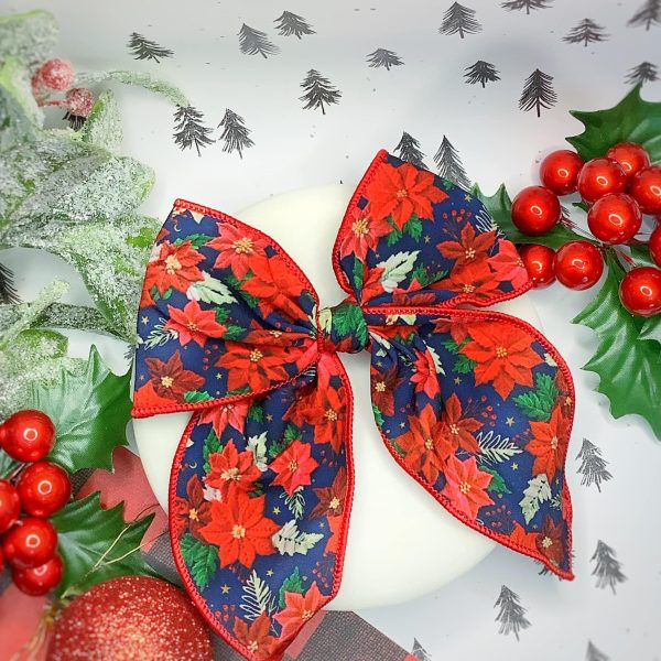 The Poinsetta Fable Bow