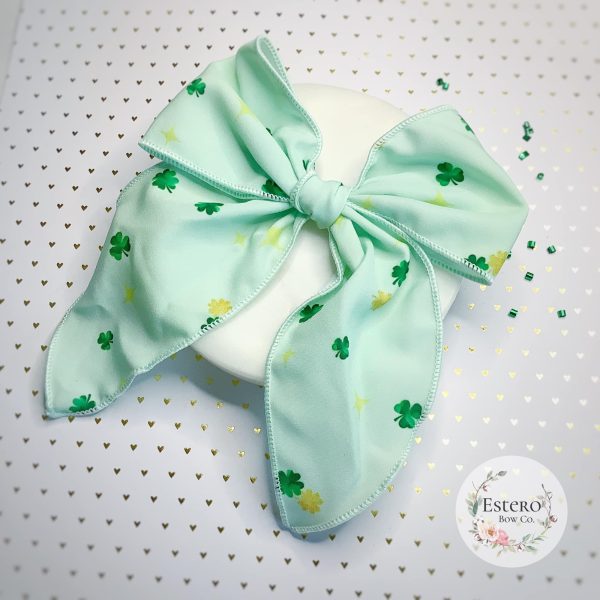 5.5" The Lucky Shamrock Fable Bow