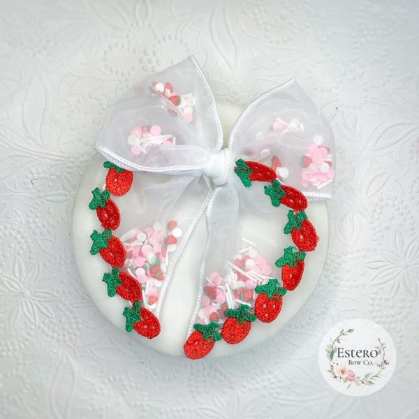 Strawberry Shaker Fable Bow