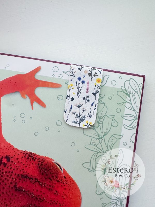 Flowers Magnetic Bookmark